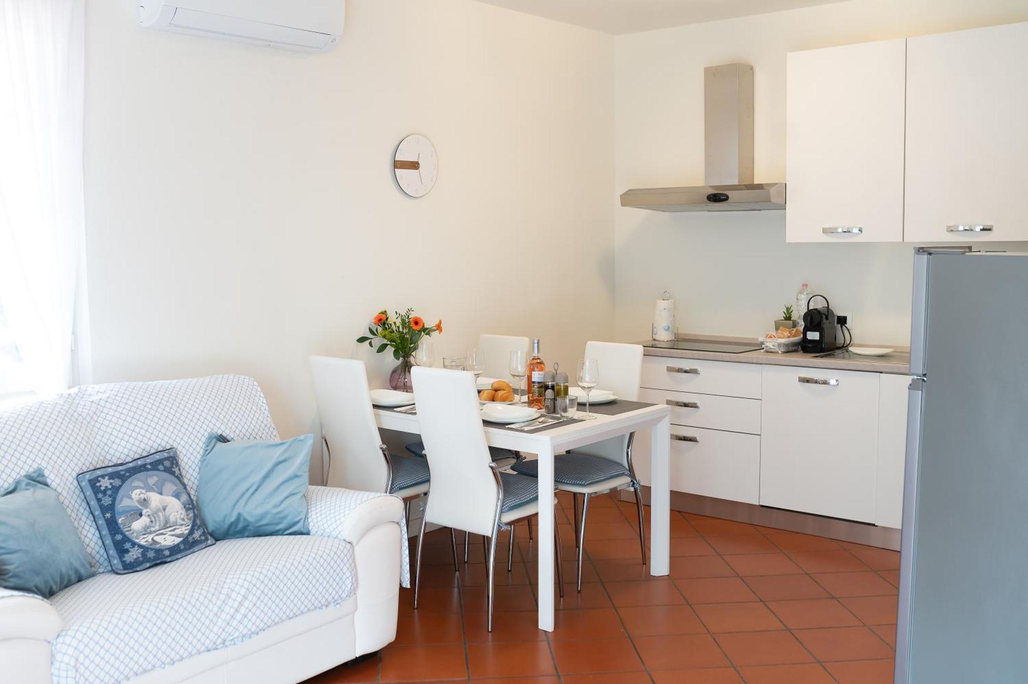 Canevon Suite Apartment Бардолино Екстериор снимка